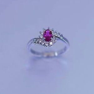 Vintage .925 Sterling Ring with Ruby & CZ Stones. Size 6-3/4. Preowned. (527)